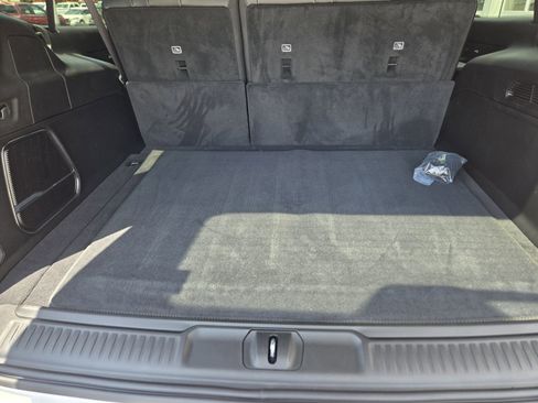 New 2025 Jeep Wagoneer L Series II w/ Premium Group I image 30