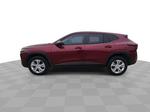 Used 2024 Chevrolet Trax LS FWD image 5