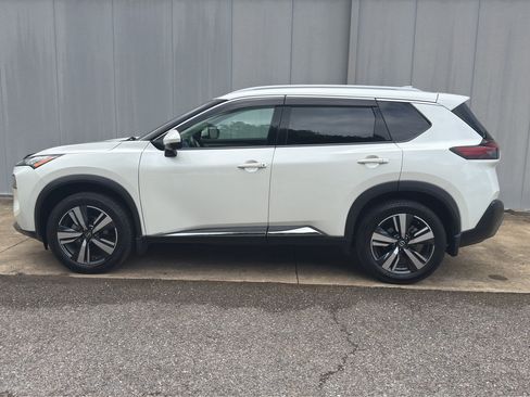 Used 2021 Nissan Rogue SL w/ Premium Package FWD image 6