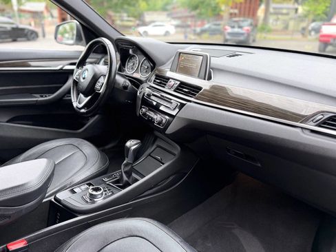 Used 2017 BMW X1 xDrive28i AWD/4WD image 12