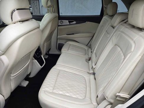 Used 2019 Lincoln Nautilus Black Label AWD/4WD image 37