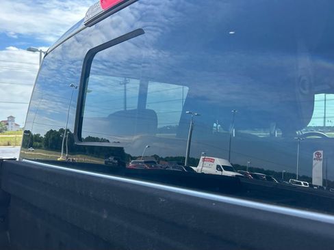 Used 2019 Ford F150 Lariat AWD/4WD image 38