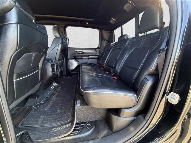 Used 2020 RAM 1500 Limited w/ Black Appearance Package AWD/4WD image 14