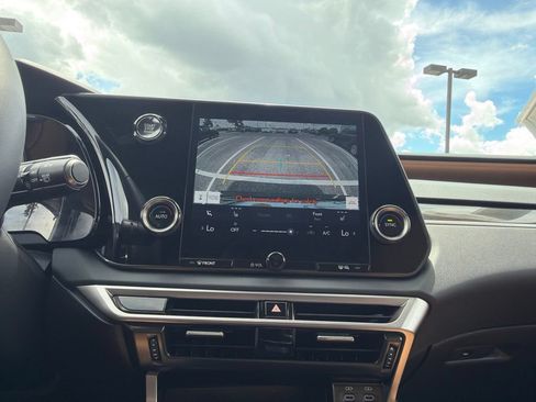 Used 2026 Lexus RX 350 FWD image 17