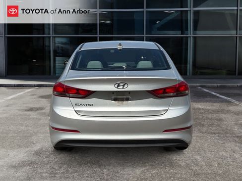 Used 2017 Hyundai Elantra SE FWD image 4