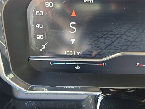 New 2025 GMC Sierra 1500 Elevation image 28