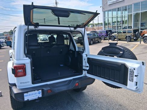 Certified 2021 Jeep Wrangler Unlimited Sahara AWD/4WD image 32