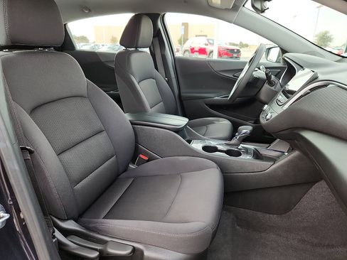 Used 2023 Chevrolet Malibu LT image 15