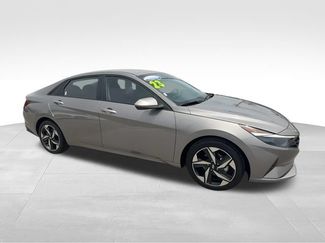 Certified 2023 Hyundai Elantra SEL w/ Convenience Package FWD video 2