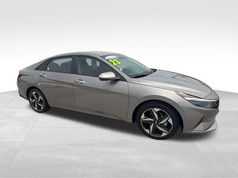 Certified 2023 Hyundai Elantra SEL w/ Convenience Package FWD image 2