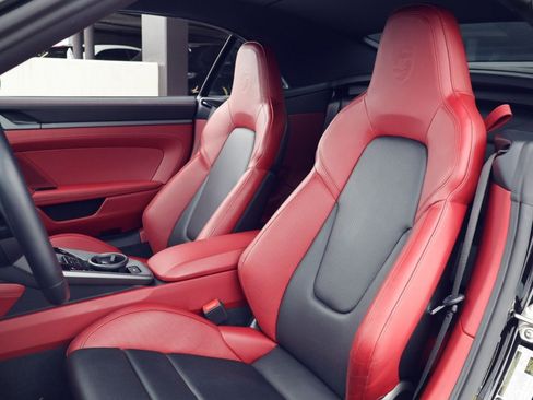 Certified 2021 Porsche 911 Carrera S RWD image 5