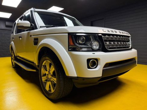 Used 2016 Land Rover LR4 HSE Silver Edition AWD/4WD image 3