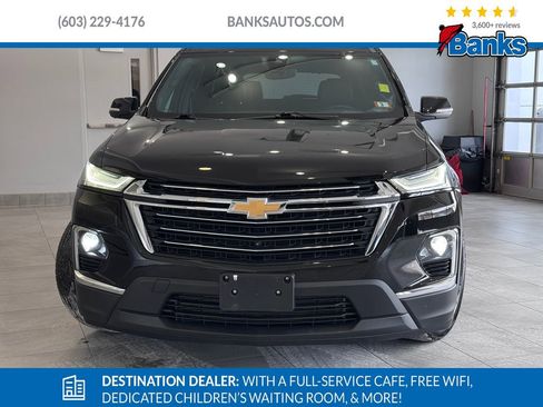 Certified 2023 Chevrolet Traverse LT w/ LT Premium Package image 3