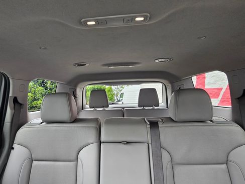 Used 2023 GMC Acadia SLT AWD/4WD image 28