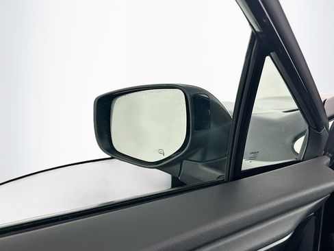 Used 2025 Subaru Outback Premium image 16