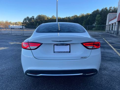 Used 2016 Chrysler 200 Limited image 8