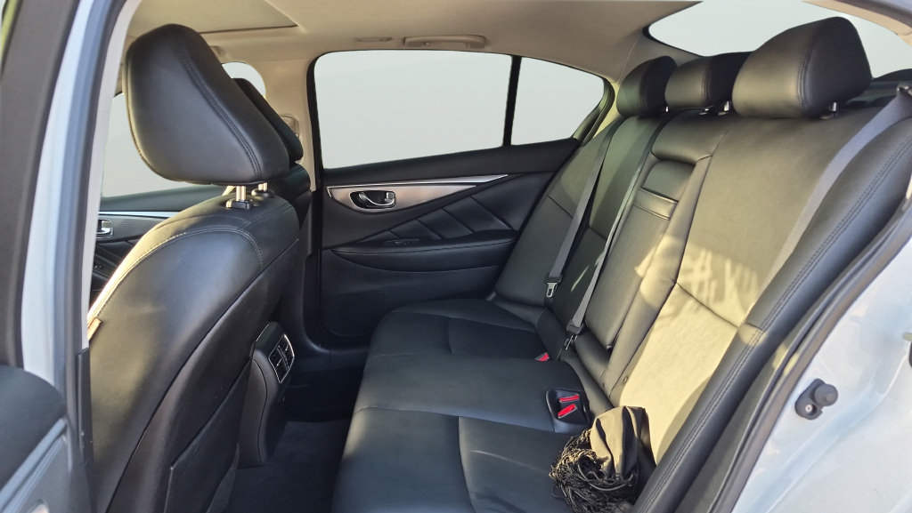 Used 2015 INFINITI Q50 Premium AWD/4WD image 26