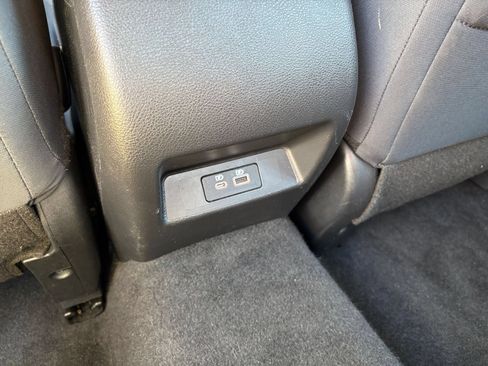 Used 2025 Nissan Altima 2.5 SV FWD image 19