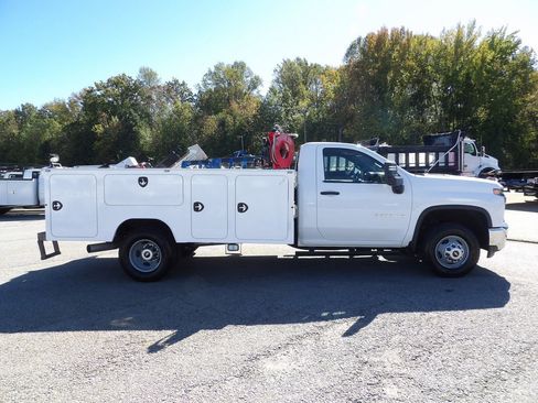 Used 2022 Chevrolet Silverado 3500 W/T w/ WT Fleet Convenience Package AWD/4WD image 9