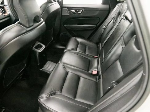 Certified 2023 Volvo XC60 T8 Ultimate w/ Climate Package AWD/4WD image 21