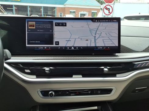 Used 2024 BMW X7 M60i w/ Executive Package AWD/4WD image 23