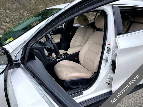 Used 2018 INFINITI QX30 AWD image 21