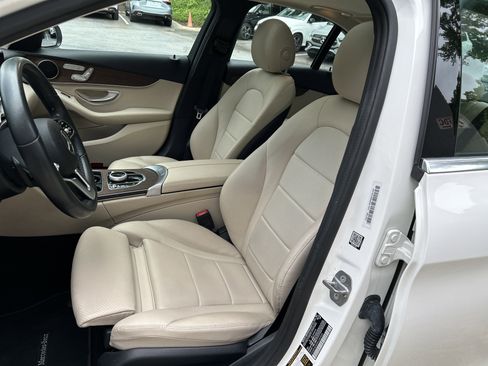 Used 2019 Mercedes-Benz C 300 Sedan image 19