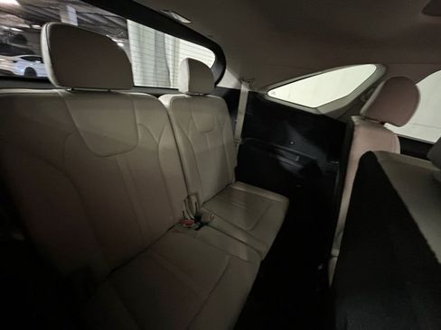 Used 2023 Kia Sorento EX w/ Panoramic Sunroof Package FWD image 17