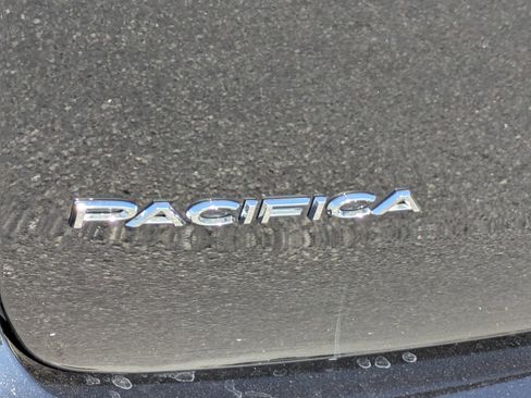New 2026 Chrysler Pacifica Select AWD/4WD image 30