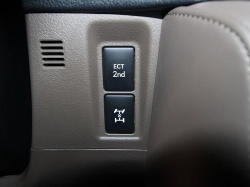Used 2023 Lexus GX 460 Premium AWD/4WD image 18