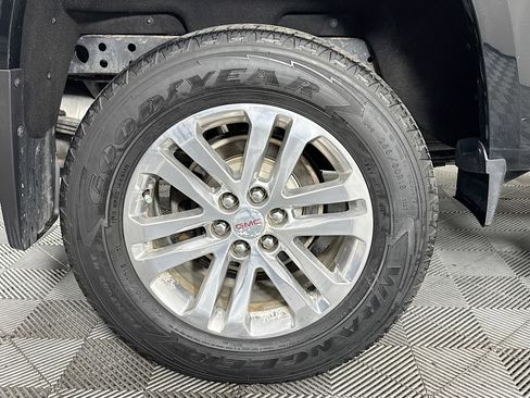 Used 2018 GMC Canyon SLT image 31