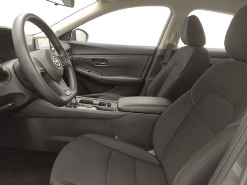 Used 2025 Nissan Sentra S FWD image 17