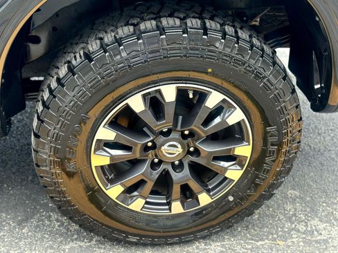 Used 2019 Nissan Titan PRO-4X image 13