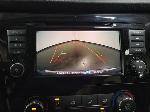 Used 2020 Nissan Rogue S AWD/4WD image 19