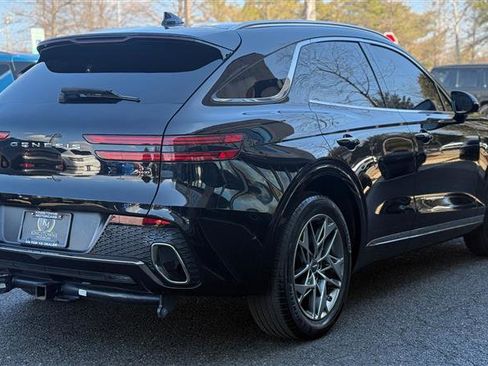 Used 2022 Genesis GV70 2.5T w/ Advanced Package image 5