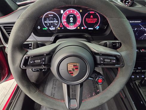 Used 2025 Porsche 911 Carrera GTS image 15