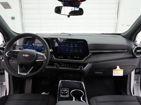 New 2026 Chevrolet Equinox LT image 35