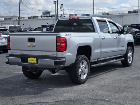 Used 2016 Chevrolet Silverado 2500 LTZ w/ LTZ Plus Package image 5