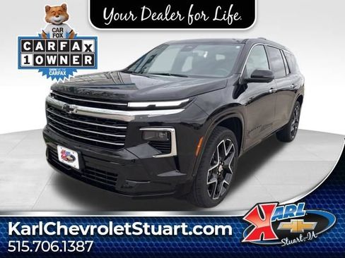 Used 2025 Chevrolet Traverse High Country AWD/4WD image 1