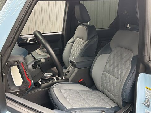 Used 2025 Ford Bronco Heritage Edition image 32