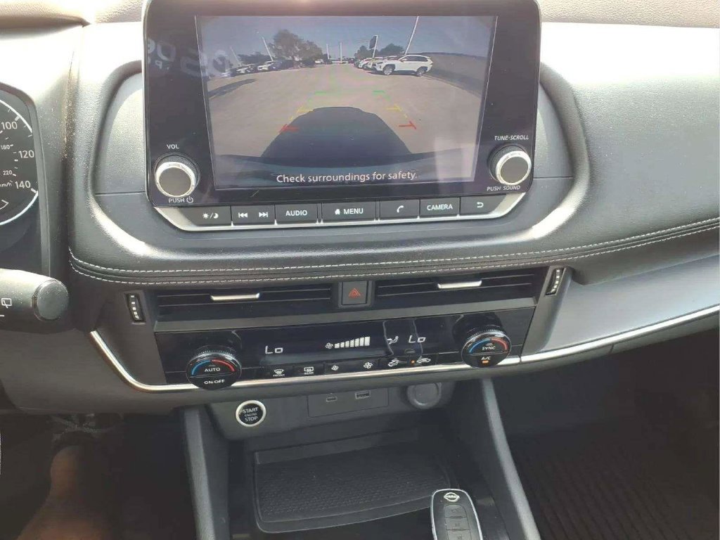 Certified 2023 Nissan Rogue SV FWD image 14