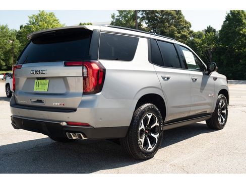 New 2026 GMC Yukon AT4 w/ AT4 Premium Plus Package AWD/4WD image 8