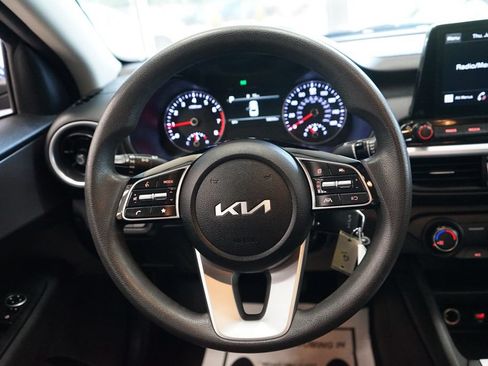 Used 2022 Kia Forte LXS w/ LXS Technology Package FWD image 27