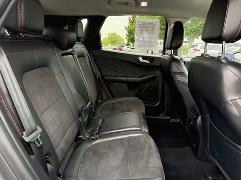 Used 2022 Ford Escape SEL w/ SEL Stealth AWD Package image 14