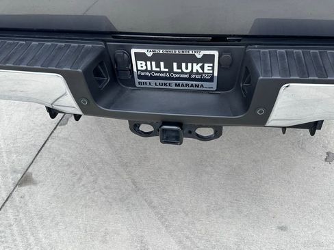 Used 2025 Ford F250 Lariat w/ Chrome Package image 10