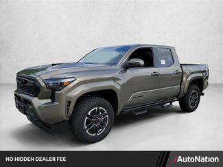 Used 2025 Toyota Tacoma TRD Sport AWD/4WD video 1