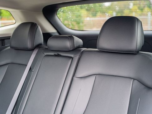 Used 2026 Kia Sportage EX w/ EX Panorama Roof Package image 19