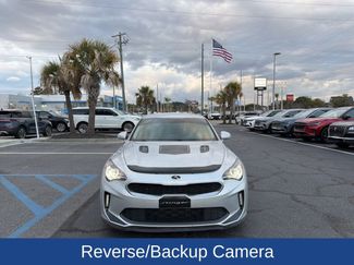 Used 2018 Kia Stinger video 3