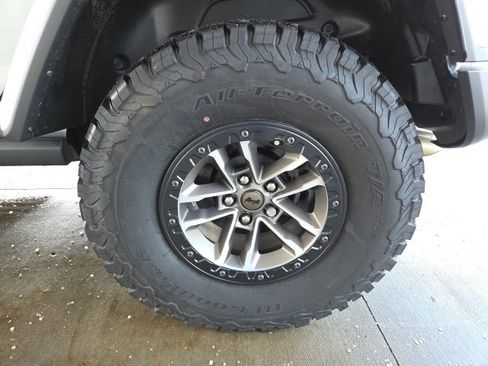 Used 2024 Jeep Wrangler Unlimited Rubicon 392 image 81