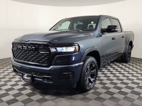 Used 2025 RAM 1500 Big Horn AWD/4WD image 4